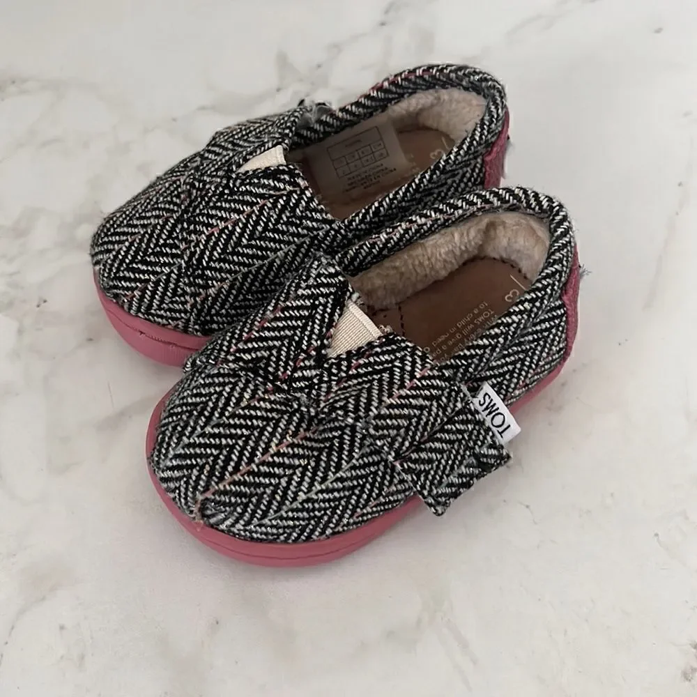 TOMS Fleece Lined Tweed Toddler Shoes EUC